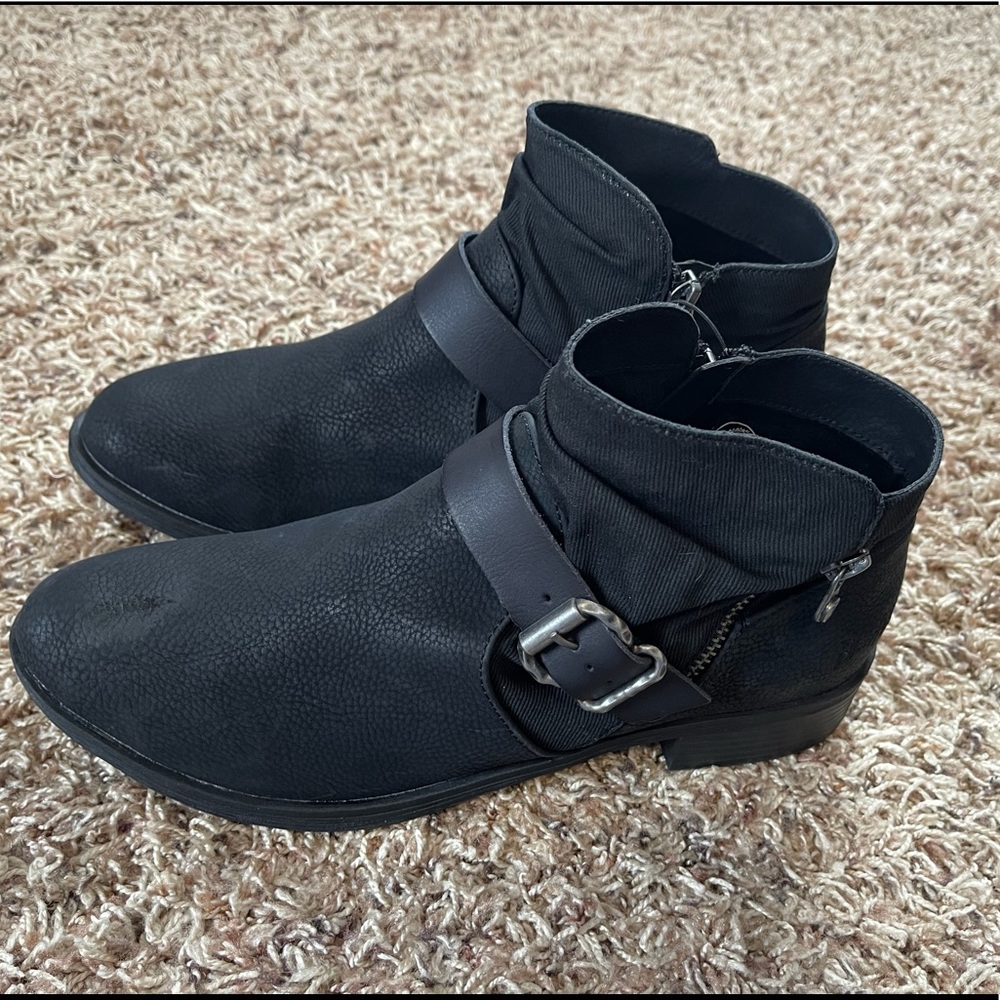 Blowfish Black Boots - sz 11